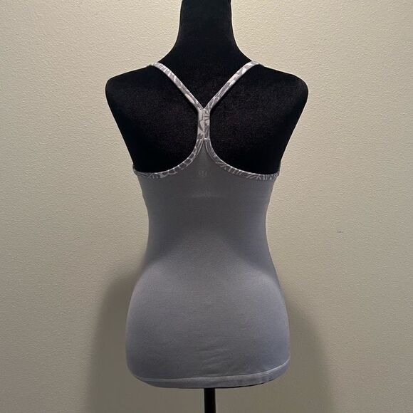 Lululemon Size 4 Racerback Gray Top - Picture 5 of 8